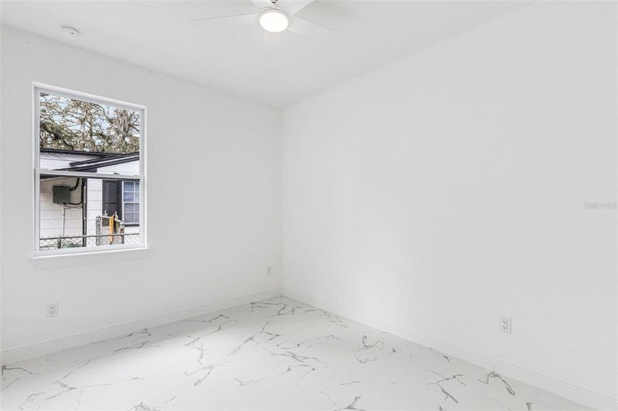 Spacious, unfurnished interior of a new home in , Tampa (Image 49).