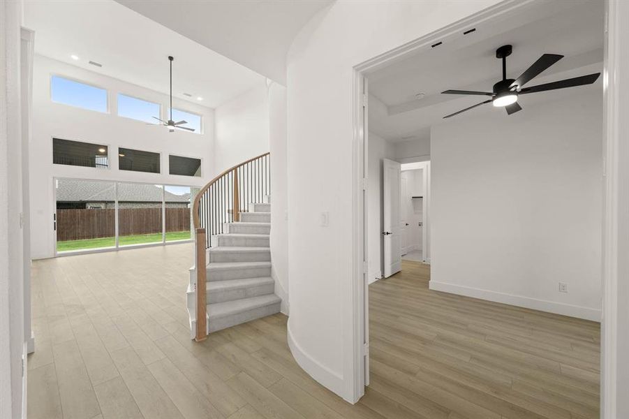 Spacious, unfurnished interior of a new home in Birdsong, Mansfield (Image 15).