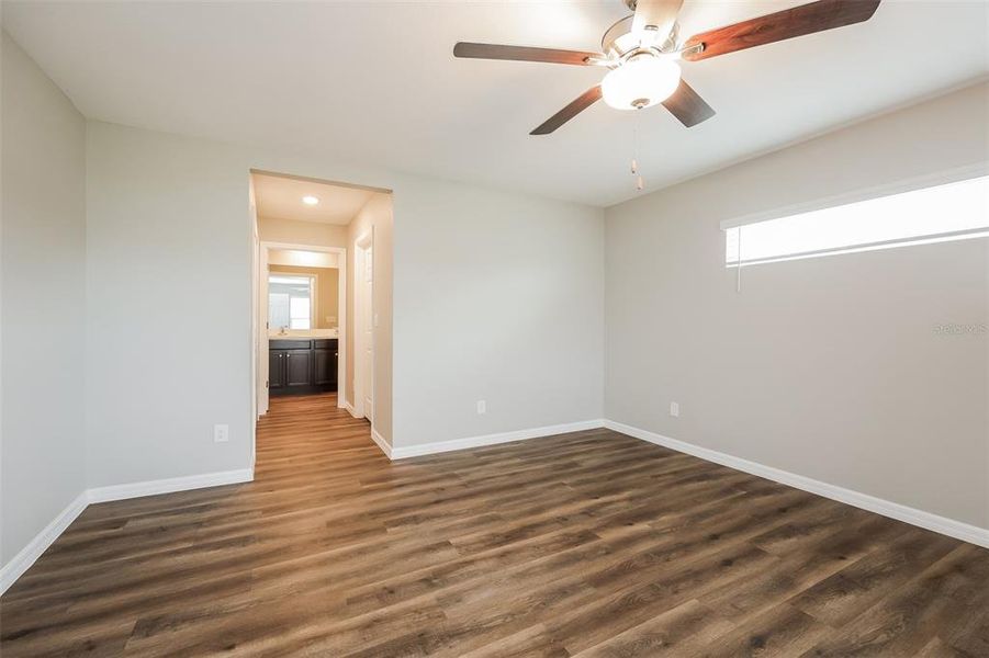 Spacious, unfurnished interior of a new home in , North Port (Image 11).