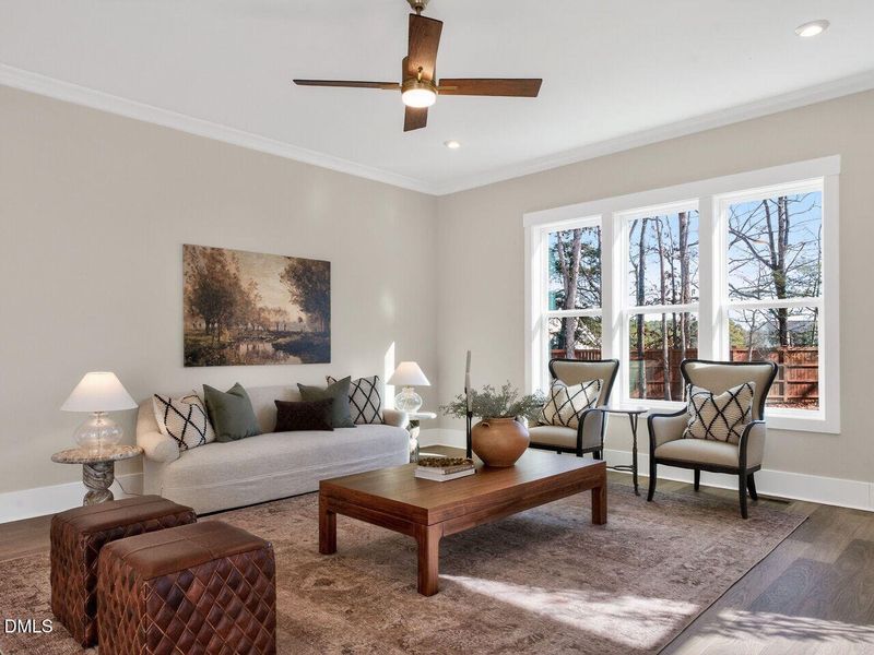 021-1280x960-family-room