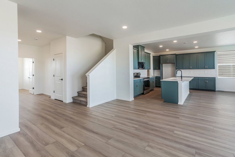 Spacious, unfurnished interior of a new home in Trailside, Timnath (Image 18).