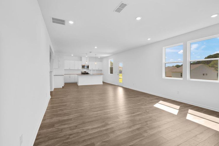 Spacious, unfurnished interior of a new home in Falls Creek, Flowery Branch (Image 13). Spacious, unfurnished interior of a new home in Falls Creek, Flowery Branch (Image 13).
