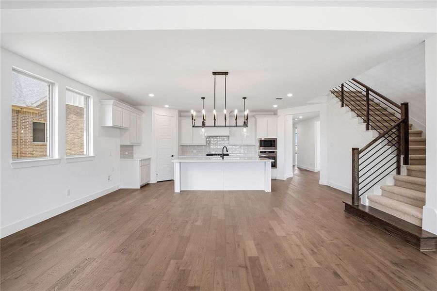Spacious, unfurnished interior of a new home in Talon Hills, Fort Worth (Image 20). Spacious, unfurnished interior of a new home in Talon Hills, Fort Worth (Image 20).