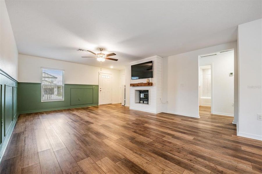 Spacious, unfurnished interior of a new home in Trilby Crossing, Brooksville (Image 16).