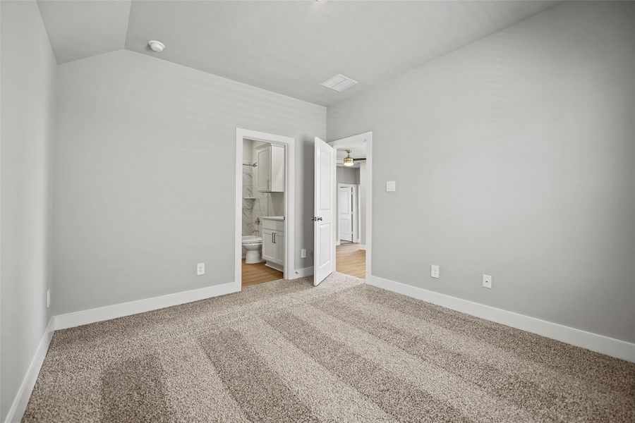 Exceptional upstairs suite, perfect for guests or multigenerational living.