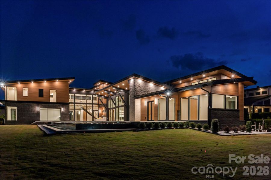 Community amenities in , Cornelius (Image 42).