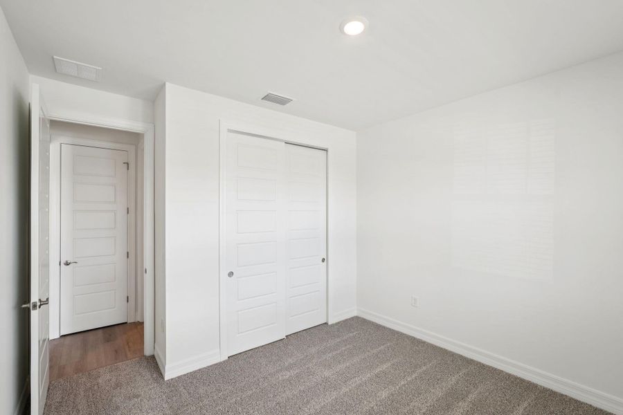 Spacious, unfurnished interior of a new home in , Vero Beach (Image 20). Spacious, unfurnished interior of a new home in , Vero Beach (Image 20).