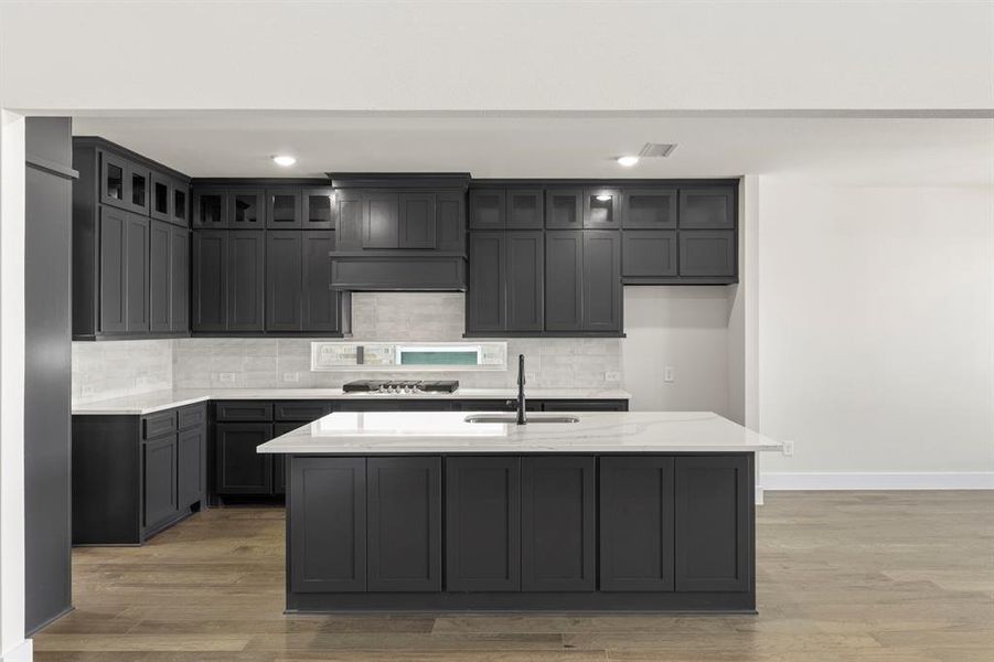 11. 6401 Tahoe - Kitchen 11. 6401 Tahoe - Kitchen