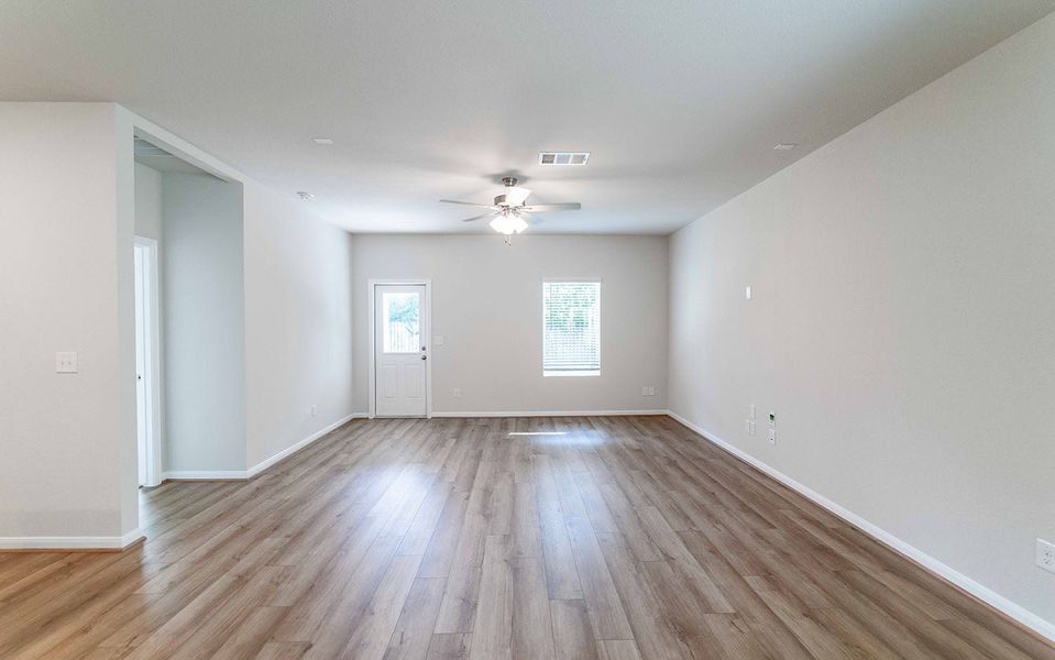 Spacious, unfurnished interior of a new home in Grande Estates, Bertram (Image 13). Spacious, unfurnished interior of a new home in Grande Estates, Bertram (Image 13).