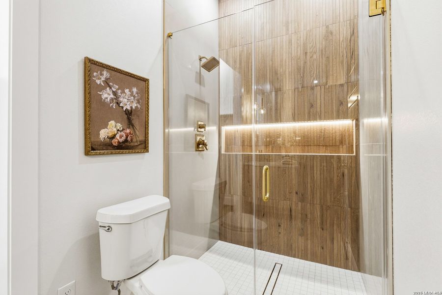 Furnished interior view inside a new home in , San Antonio (Image 9).