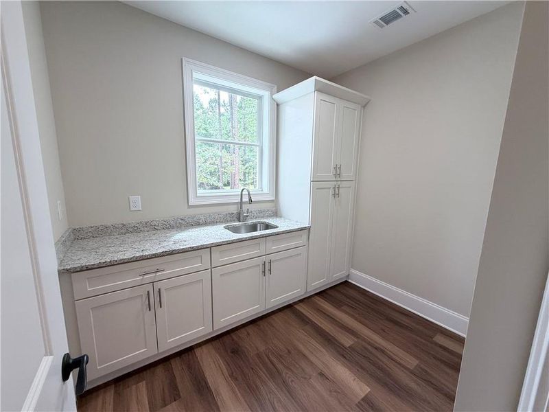 Furnished interior view inside a new home in , Mansfield (Image 14).