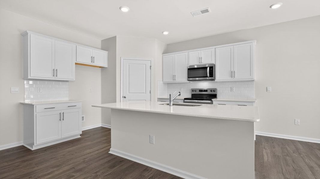 Furnished interior view inside a new home in Martin Farms, Aberdeen (Image 7).