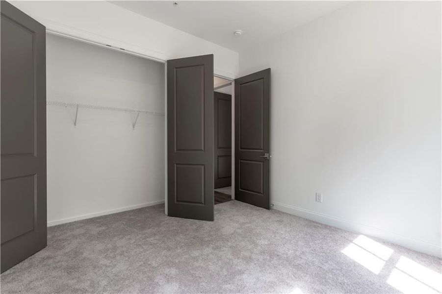 Spacious, unfurnished interior of a new home in , Peachtree Corners (Image 15).