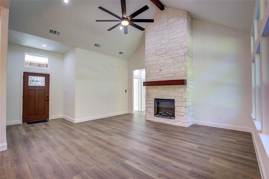 Spacious, unfurnished interior of a new home in , Terrell (Image 21). Spacious, unfurnished interior of a new home in , Terrell (Image 21).