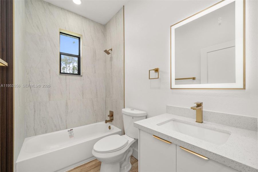 Furnished interior view inside a new home in , Sebring (Image 19).