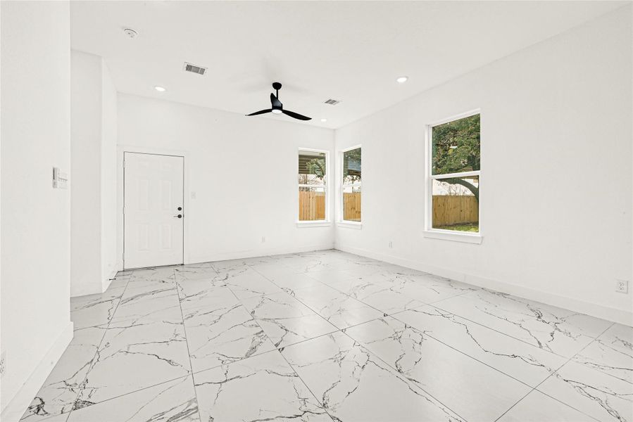 Spacious, unfurnished interior of a new home in , Houston (Image 25).