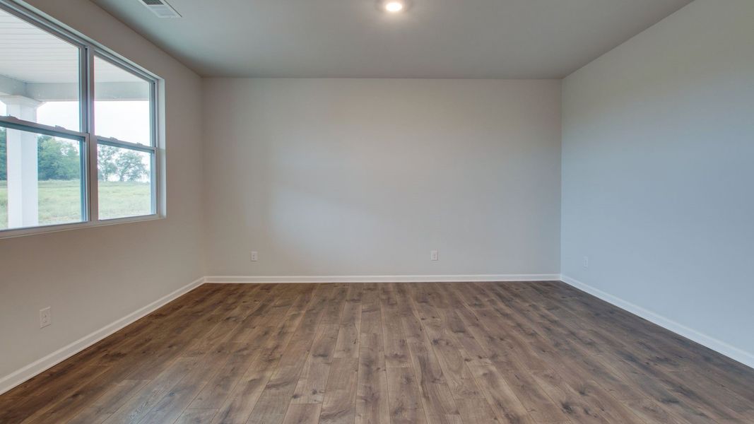 Spacious, unfurnished interior of a new home in The Parks, White House (Image 21).
