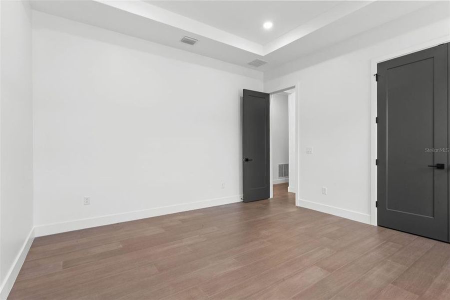 Spacious, unfurnished interior of a new home in , Wesley Chapel (Image 33). Spacious, unfurnished interior of a new home in , Wesley Chapel (Image 33).