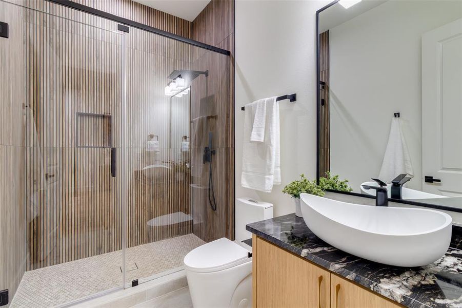 Furnished interior view inside a new home in , Dallas (Image 15).