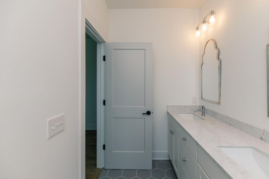 Furnished interior view inside a new home in , Edisto Island (Image 31).