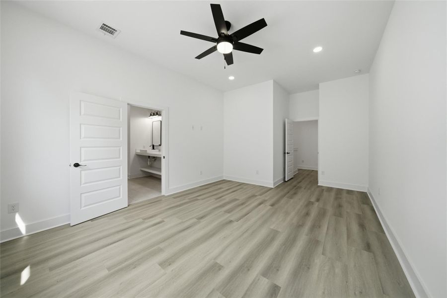 Primary Suite (2nd Floor)