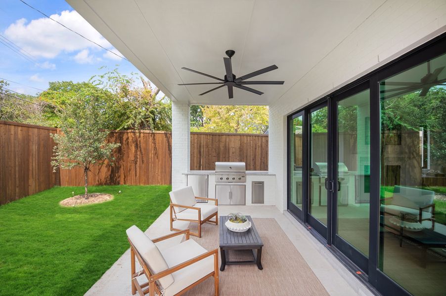 Exterior details and patio area of a home in , Dallas (Image 4).