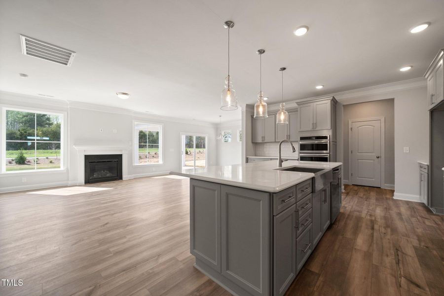 13-web-or-mls-DSC_0970 13-web-or-mls-DSC_0970