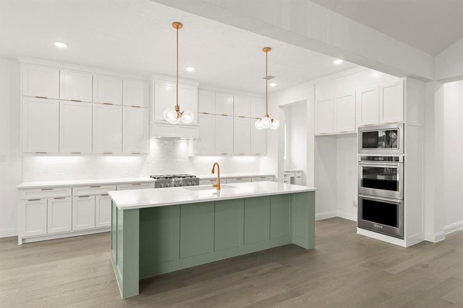 11. 3362 Andesite - Kitchen (2)