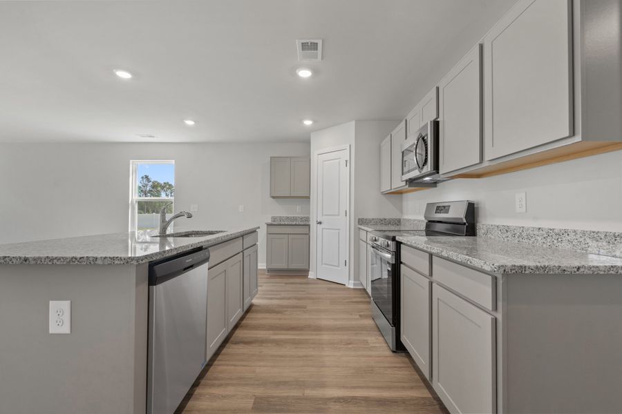 1,724sf New Home in Conway, SC.  - Slide 16