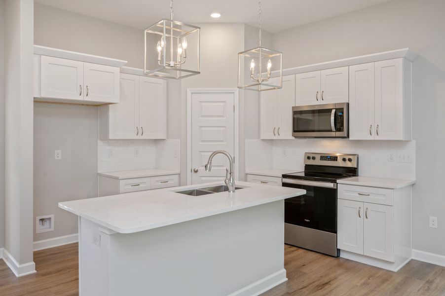 Representative furnished interior of a home built from the Savannah by CJL Homes in Oak Hollow, Crestview (Image 5).