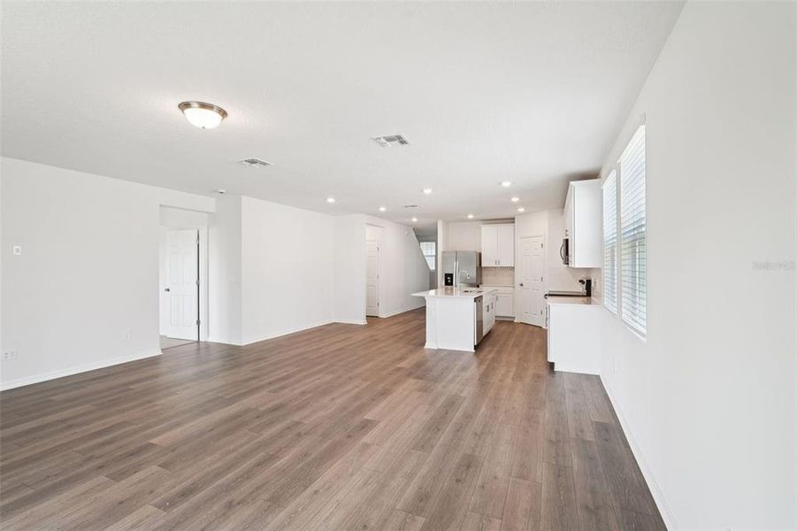 Spacious, unfurnished interior of a new home in The Meadow at Crossprairie, St. Cloud (Image 11).
