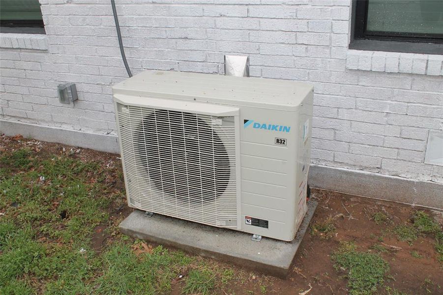 Exterior details and patio area of a home in , Alvord (Image 23).