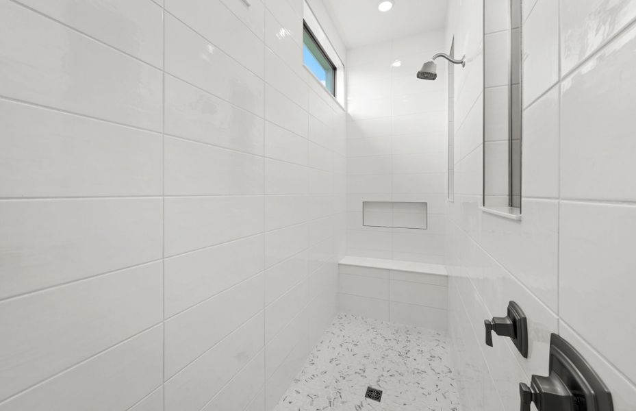 Super walk-in shower option Super walk-in shower option