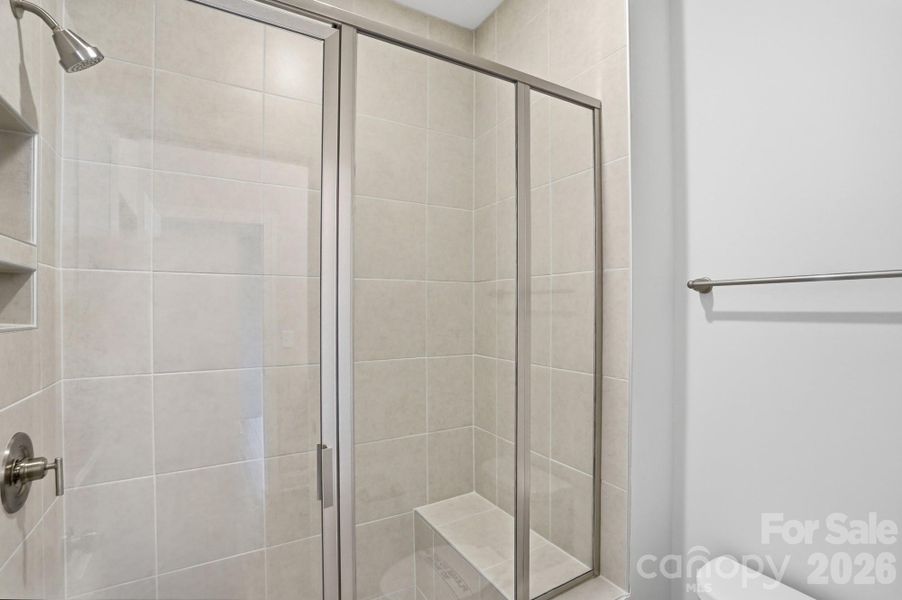 Close-up of interior finishes inside a home in Robinson Oaks, Gastonia (Image 17).