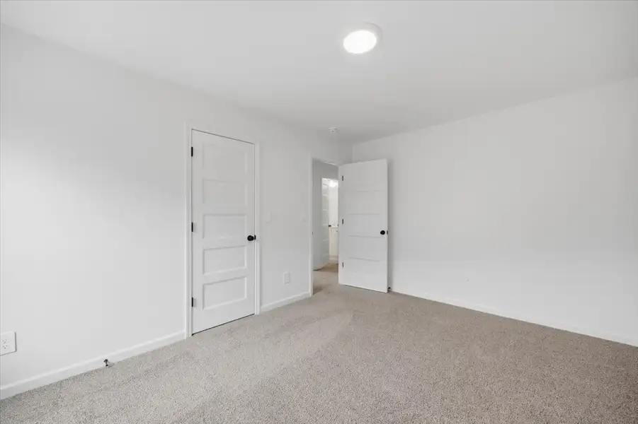 Spacious, unfurnished interior of a new home in Creekside Manor, Thomaston (Image 19). Spacious, unfurnished interior of a new home in Creekside Manor, Thomaston (Image 19).