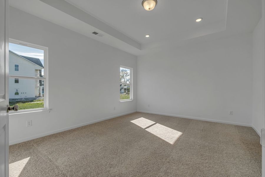 Spacious, unfurnished interior of a new home in Stratford Station, Lebanon (Image 19). Spacious, unfurnished interior of a new home in Stratford Station, Lebanon (Image 19).