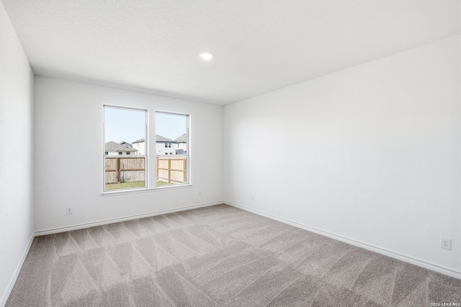 Spacious, unfurnished interior of a new home in Dove Song, Marion (Image 23).