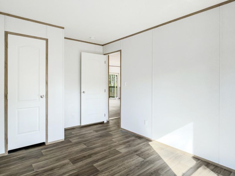 Spacious, unfurnished interior of a new home in , Walterboro (Image 24).