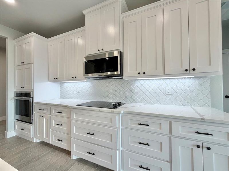 Furnished interior view inside a new home in , Weatherford (Image 8).