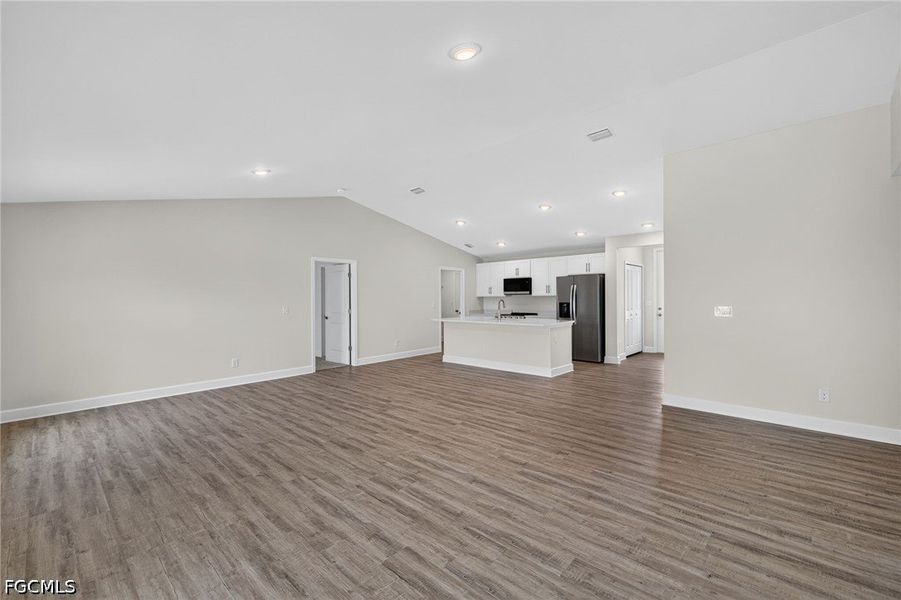Spacious, unfurnished interior of a new home in Cape Coral, Cape Coral (Image 19). Spacious, unfurnished interior of a new home in Cape Coral, Cape Coral (Image 19).