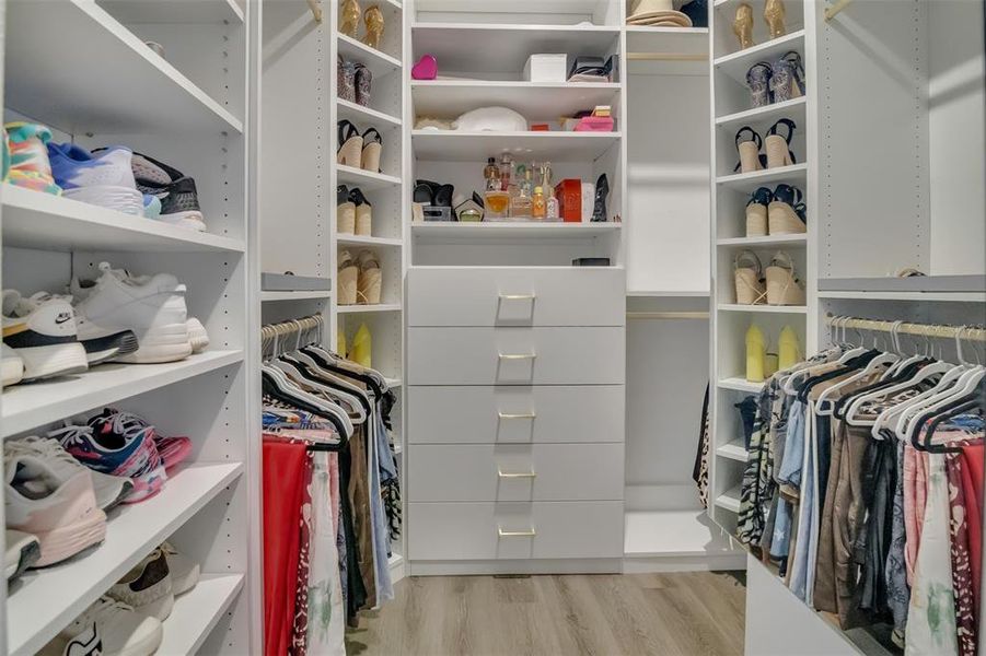 Furnished interior view inside a new home in Wellness Ridge: Chateau Collection, Clermont (Image 19).