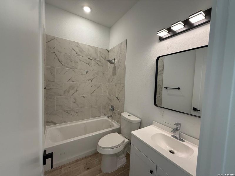 Furnished interior view inside a new home in , Blanco (Image 7).