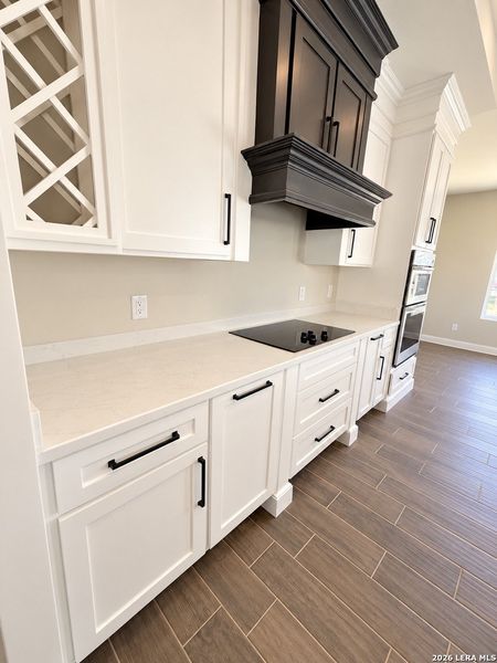 Furnished interior view inside a new home in , Eagle Pass (Image 12).