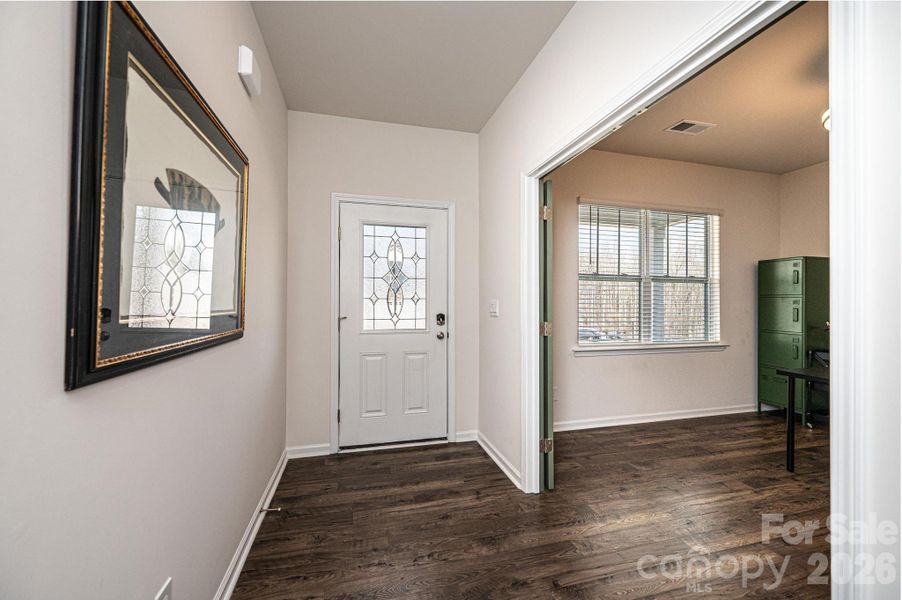 Spacious, unfurnished interior of a new home in Azalea Ridge, Mount Holly (Image 21).