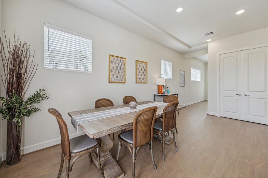 Representative photo showing the community’s model home living room. Layout and selections may vary. Representative photo showing the community’s model home living room. Layout and selections may vary.