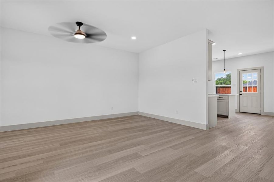 Spacious, unfurnished interior of a new home in , Itasca (Image 8). Spacious, unfurnished interior of a new home in , Itasca (Image 8).