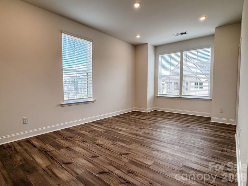 Spacious, unfurnished interior of a new home in , Charlotte (Image 14).