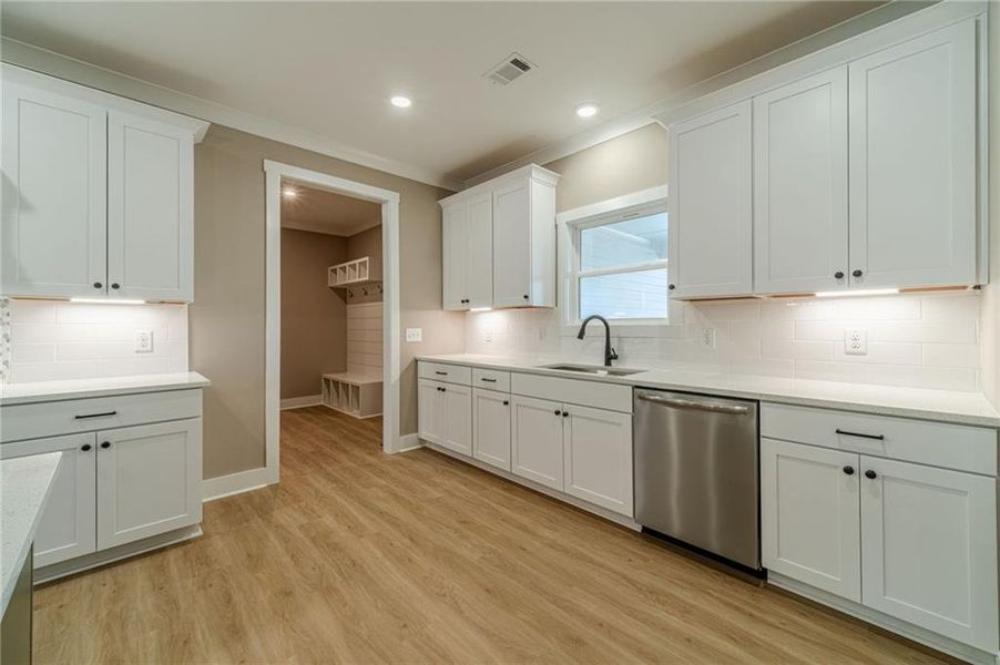 Furnished interior view inside a new home in , Monroe (Image 17).