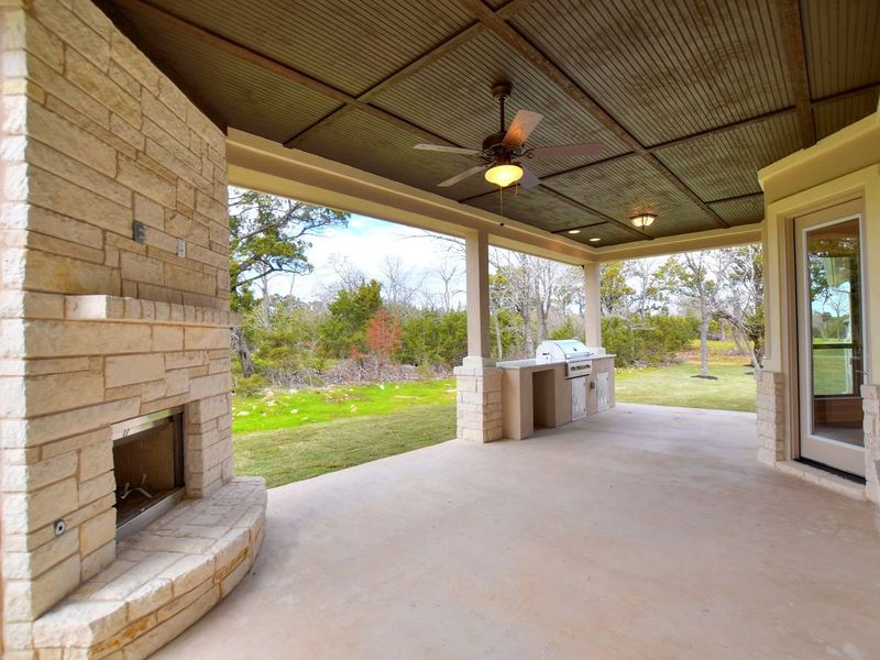 Representative exterior details of a home built from the Madera II by Giddens Homes in Scofield Farms Estates, Georgetown (Image 77).