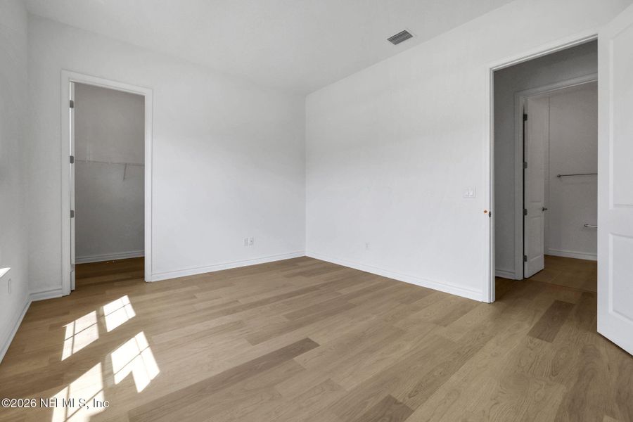 Spacious, unfurnished interior of a new home in Veranda Bay, Flagler Beach (Image 46).